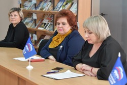 Единороссы обсудили тему патриотического воспитания молодёжи