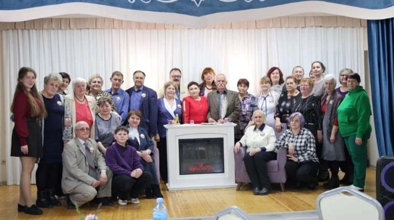 Второй «Вечер у камина» собрал творческих жителей посёлка Чернянка в морквинской библиотеке
