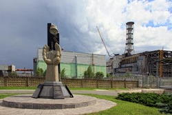 Более 1400 ликвидаторов чернобыльской аварии получают пенсии и соцвыплаты в регионе