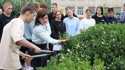 Вячеслав Гладков: «850 детей устроились на работу к родителям по проекту «К маме/папе на работу»