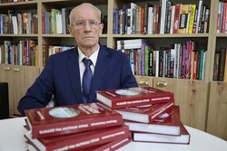 Чернянцы встретились с поэтом и публицистом из Комаревцево Михаилом Анисимовым