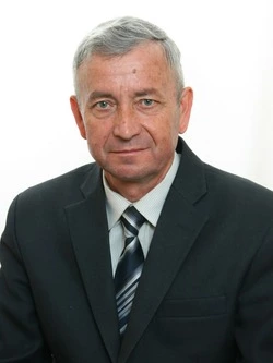 Василий Васильевич Щепилов из Лозного посвятил профессии учителя и директора школы более 40 лет