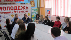 Команда молодёжного правительства области восьмого созыва посетила Чернянский район