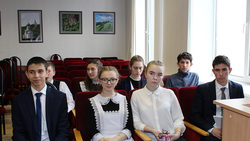 Участники социально-ориентированного проекта «Юный мэр» задали вопросы Татьяне Кругляковой