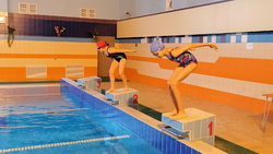 Юные спортсмены Чернянки проявили себя в состязаниях по плаванию
