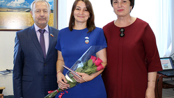 Ксения Стёпкина и Ангелина Потапова получили почётные знаки «Материнская слава»