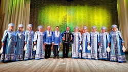 Чернянские коллективы «С песней по жизни» и «Возрождение» выступили с отчётными концертами