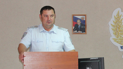 Чернянские полицейские предложили общественникам взять шефство над трудными подростками