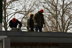 Строители приступили к возведению пристройки в новом здании ФОКа в Чернянке