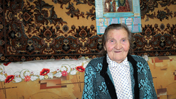 Почтенный возраст. Нонна Тищенко из Русской Халани отпраздновала 95 день рождения