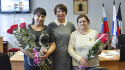 Две жительницы Чернянского района получили почётные знаки «Материнская слава»