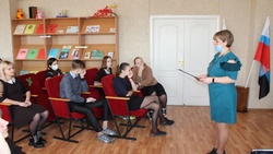Ездоченские старшеклассники обсудили с культработниками плюсы различных профессий