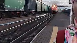 Сотрудники транспортной полиции напомнили чернянцам о безопасном поведении на железной дороге