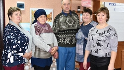 С любовью к людям. Жители Малотроицкого поблагодарили социальных работников за труд