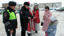 Чернянские правоохранители продолжили работу по информированию граждан о соблюдении ПДД