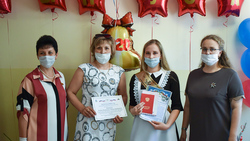 Три выпускницы чернянской школы №2 получили медали за отличную учёбу