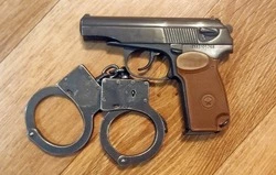 Житель Чернянского района попадёт на скамью подсудимых за незаконное хранение оружия 