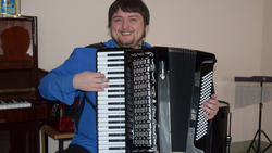 Алексей Гореленко из Ездочного связал свою жизнь с музыкой и творчеством