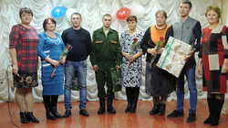 Новореченцы проводили в армию жителя села Сергея Подолякина
