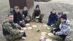 Воспитанники чернянского военно-патриотического клуба «Вымпел» провели досуг с пользой