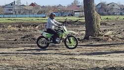 Госинспектор Сергей Мандрощенко предостерёг родителей юных чернянцев от покупки мототранспорта