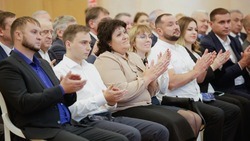 Вячеслав Гладков опубликовал поздравление для дорожников и работников ЕТК с их праздниками