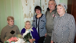Жительница Чернянского района Нина Захарова отметила 90-летие