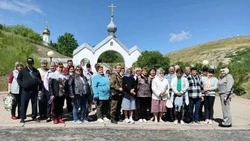 Семьи военнослужащих из Красненского округа побывали на экскурсии в Чернянке