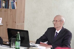Поэт и писатель из Комаревцево Михаил Анисимов порадовал земляков новым сборником произведений