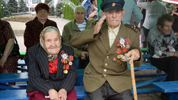 Супруги Должиковы из Чернянки поделились воспоминаниями о войне и труде в мирное время