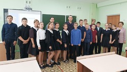 Чернянские полицейские побеседовали с учащимися школы № 4 на тему экстремизма