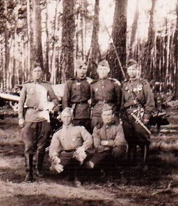 Наш подписчик из Новосибирска Александр Попов поделился историей боевого пути своего отца