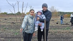 Оксана Гончарова из Чернянки: «Будем вместе с дочкой наблюдать, как растёт её дерево»