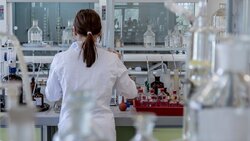 Вячеслав Гладков сообщил о создании шести лабораторий для молодых учёных в вузах региона