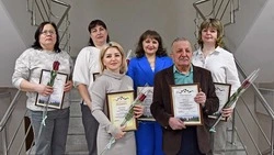 Глава Чернянского округа Сергей Морозов поздравил коллектив «Приосколья» с Днём российской печати