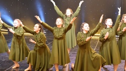 Чернянский танцевальный коллектив «Ритм» покорил крымскую сцену
