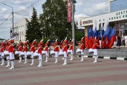 Фонд «Поколение» Андрея Скоча приобрёл для чернянского коллектива мажореток костюмы и инструменты