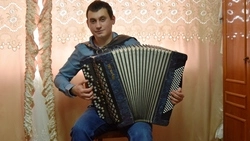 Что за праздник без баяна? Виталий Рыбальченко — о любимом инструменте и профессии