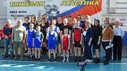 Чернянские штангисты вновь завоевали на соревнованиях золотые медали 