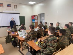 Инспектор Анна Рубан рассказала чернянским школьникам о последствиях правонарушений