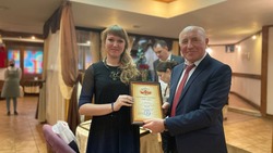 Журналист чернянского «Приосколья» Елена Канюкова получила премию за лучшую публикацию