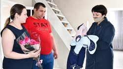 Дарина и Денис Дубенцовы стали первой двойней в Чернянке в 2021 году