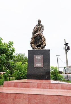 Памятник погибшим в годы Великой Отечественной войны отремонтировали в Новоречье