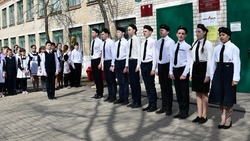 Школьники села Русская Халань провели памятный митинг в честь героя-земляка