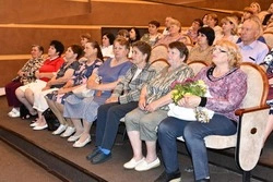 Лучшие по профессии отрасли социальной защиты населения отмечены наградами