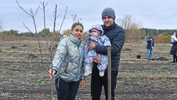 Оксана Гончарова из Чернянки: «Будем вместе с дочкой наблюдать, как растёт её дерево»