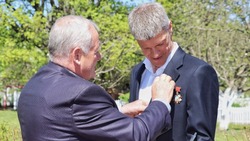 Руководитель малотроицкого хозяйства «Сукмановка» Александр Коваленко получил медаль 