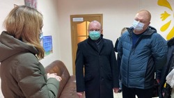 Евгений Камкин посетил пункты временного размещения жителей ДНР и ЛНР в Белгородской области