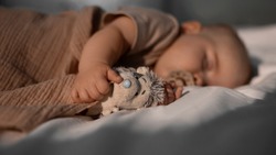 Родители новорождённых чернянцев будут получать новые единые подарки для малышей