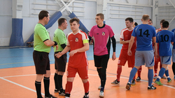 «Каскад» победил соперников в матче чемпионата и первенства области по мини-футболу